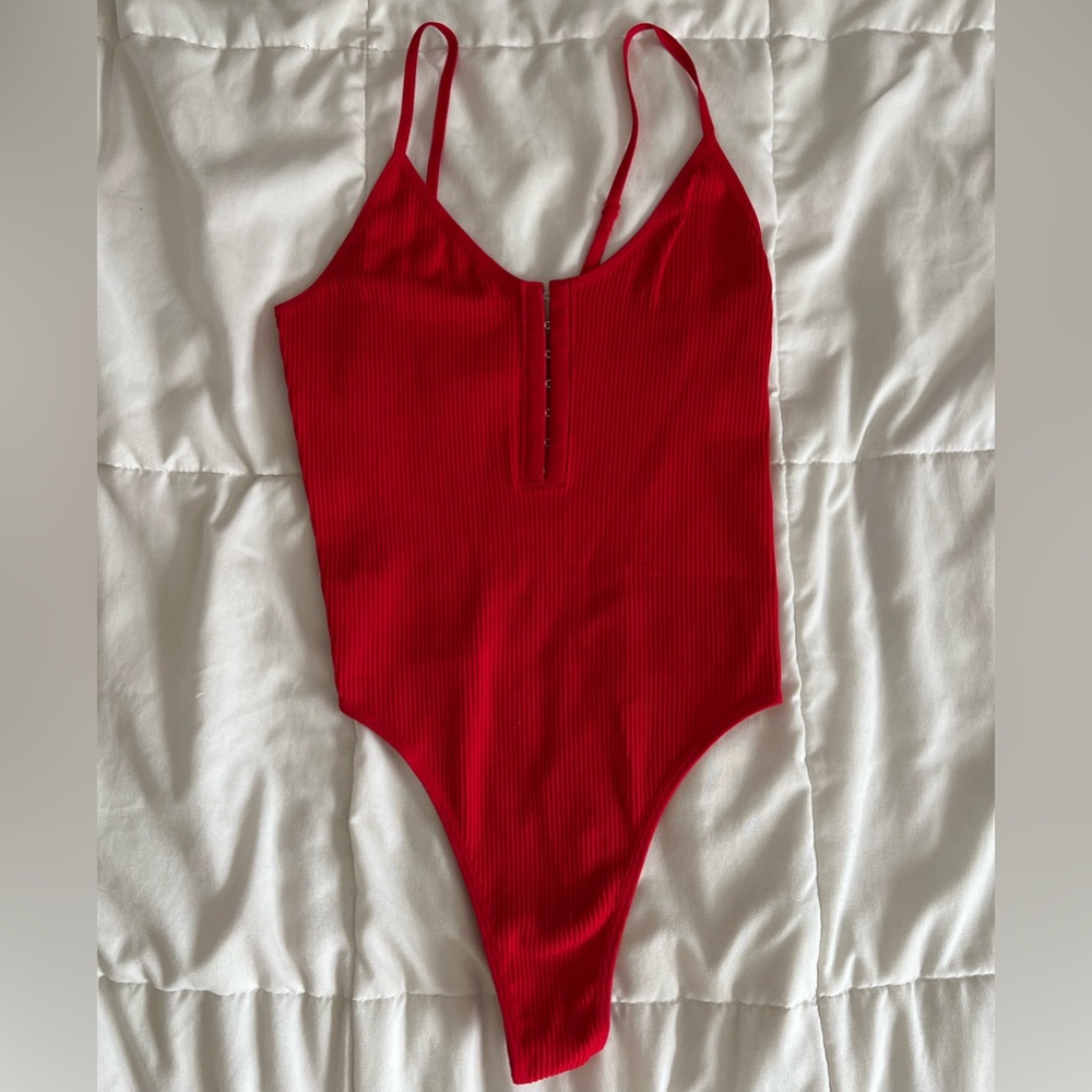 BODYSUIT (size: women’s medium/large)